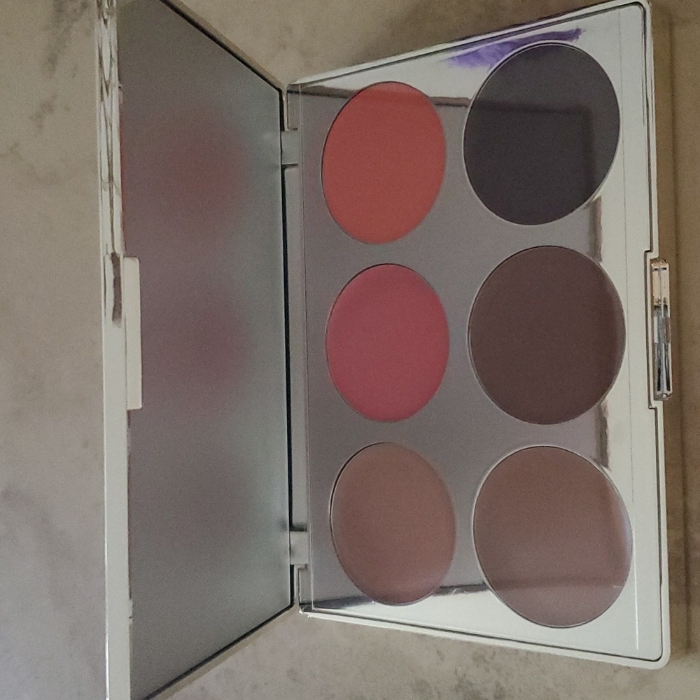 Iconic London Multi-use Cream Blush, bronze & highlight palette